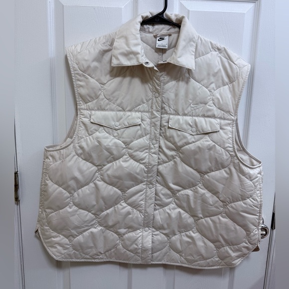 NWT Nike Sportswear Essentials Women’s Beige Vest, Size Large - Picture 7 of 10